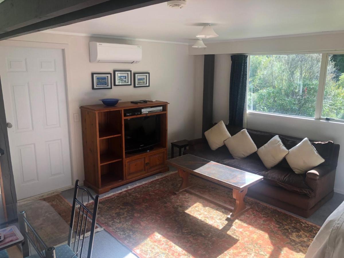 Spiral Gardens Country Park Retreat Apartment Raurimu Bagian luar foto